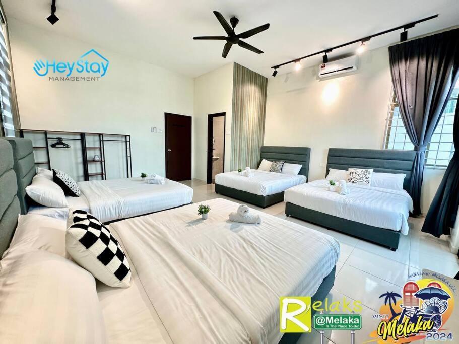 20pax4b3b Privatepool /karaok/pooltable/bbq Holiday home Malacca